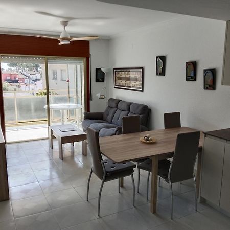 Cozzy Flat In A Quiet And Nice Area / Acogedor Apartamento En Zona Tranquila Y Agradable 坎布里尔斯 外观 照片