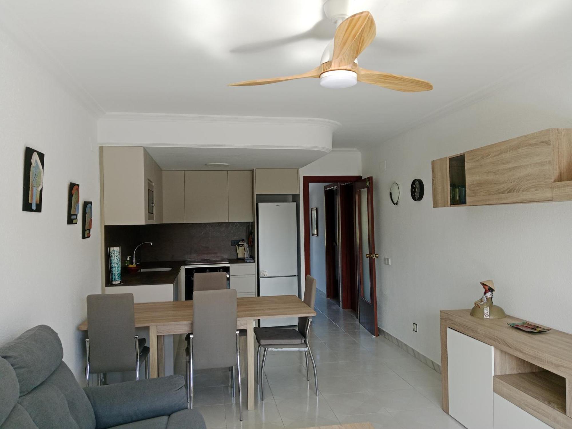 Cozzy Flat In A Quiet And Nice Area / Acogedor Apartamento En Zona Tranquila Y Agradable 坎布里尔斯 外观 照片